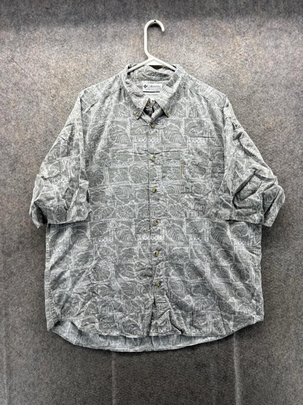 Columbia Shirt Men Extra Large Gray Floral Tropical Button Down Short Sleeve